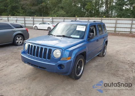 2007 Jeep Patriot Sport z USA, uszkodzony, nr VIN 1J8FF28W77D396131